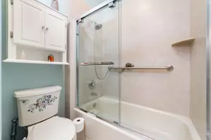 2370 Saratoga Bay Dr, West Palm Beach, FL 33409 - Photo 18