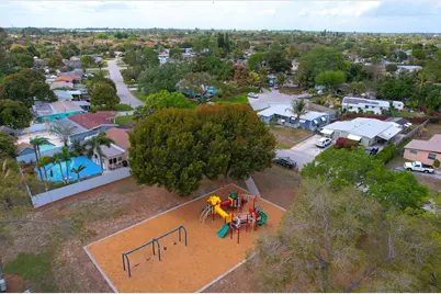 668 Snead Circle, West Palm Beach, FL 33413 - Photo 32