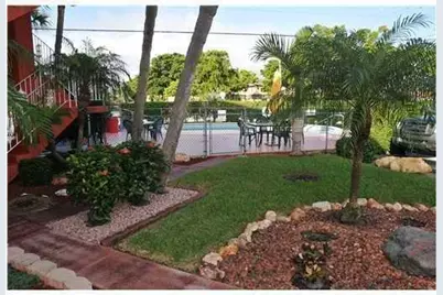 5050 Bayview Drive #6, Fort Lauderdale, FL 33308 - Photo 2
