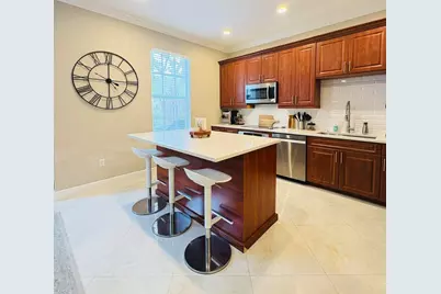 6956 Julia Gardens Drive, Coconut Creek, FL 33073 - Photo 8