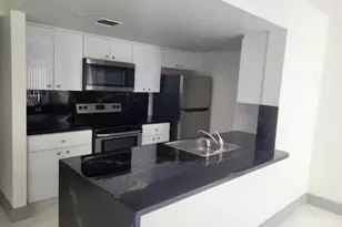 3208 Coral Lake Ln, Coral Springs, FL 33065 - Photo 6