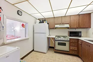 630 Tennis Club Dr, Wilton Manors, FL 33311 - Photo 4