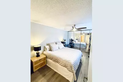 1917 Stratford Way, West Palm Beach, FL 33409 - Photo 20