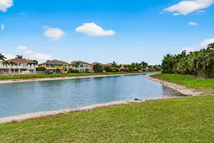 9732 Phipps Ln, Wellington, FL 33414 - Photo 8