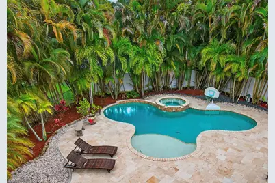 9732 Phipps Lane, Wellington, FL 33414 - Photo 2