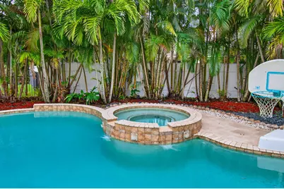 9732 Phipps Lane, Wellington, FL 33414 - Photo 14