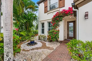 9732 Phipps Ln, Wellington, FL 33414 - Photo 22