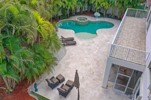 9732 Phipps Ln, Wellington, FL 33414 - Photo 6