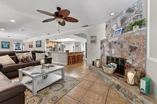 3194 Pebble Beach Dr, Lake Worth, FL 33467 - Photo 10