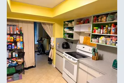 8381 NW 28th Place, Sunrise, FL 33322 - Photo 28