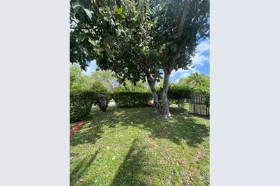 12055 NE 9th Avenue, Biscayne Park, FL 33161 - Photo 22
