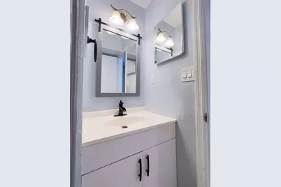 902 NE 34th Street, Oakland Park, FL 33334 - Photo 18