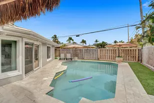 470 SE 4th Ct, Pompano Beach, FL 33060 - Photo 10