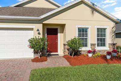 535 Valencia Circle SW, Vero Beach, FL 32968 - Photo 6