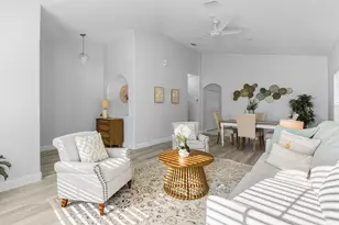 535 Valencia Cir SW, Vero Beach, FL 32968 - Photo 10