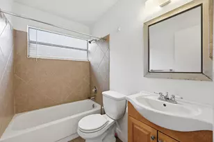 301 Lakewood Dr, Jupiter, FL 33458 - Photo 12