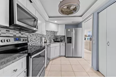 2400 Presidential Way #2004, West Palm Beach, FL 33401 - Photo 20