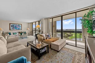 2400 Presidential Way, West Palm Beach, FL 33401 - Photo 16