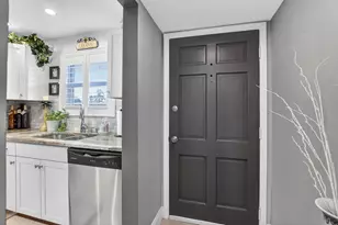 2570 Banyan Rd, Boca Raton, FL 33432 - Photo 6