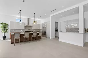 310 SE 9th Ct, Pompano Beach, FL 33060 - Photo 6