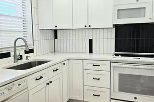 5860 NW 44th St, Lauderhill, FL 33319 - Photo 2