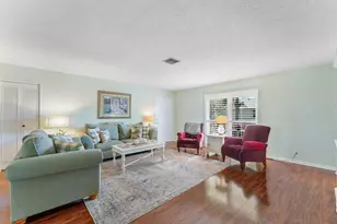2015 S Seacrest Blvd, Boynton Beach, FL 33435 - Photo 2