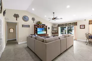 1966 SW 105th Ave, Davie, FL 33324 - Photo 16