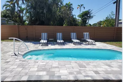 121 SE Princess, Port Saint Lucie, FL 34952 - Photo 2