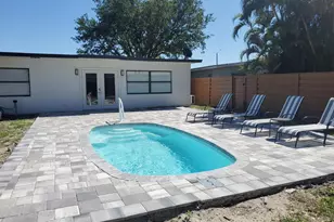 121 SE Princess, Port Saint Lucie, FL 34952 - Photo 4