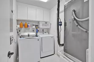 861 Mockingbird Ln, Plantation, FL 33324 - Photo 52