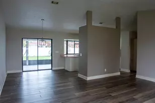 2325 SE Beechwood Terrace, Port Saint Lucie, FL 34952 - Photo 4