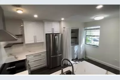 12066 NW 11th Street, Pembroke Pines, FL 33026 - Photo 2