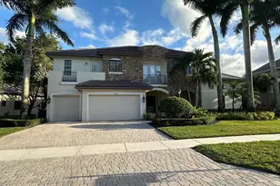 10526 Versailles Blvd, Wellington, FL 33449 - Photo 1
