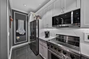 2227 NE 9th Ave, Wilton Manors, FL 33305 - Photo 14