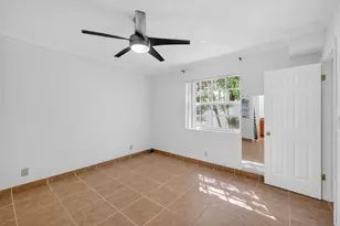 2424 SE 17th Causeway, Fort Lauderdale, FL 33316 - Photo 18