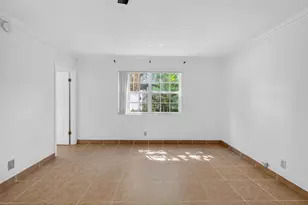 2424 SE 17th Causeway, Fort Lauderdale, FL 33316 - Photo 10