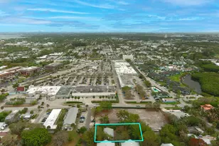 521 SW Halpatiokee St, Stuart, FL 34994 - Photo 22