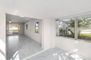 621 N 71st Ave, Hollywood, FL 33024 - Photo 12