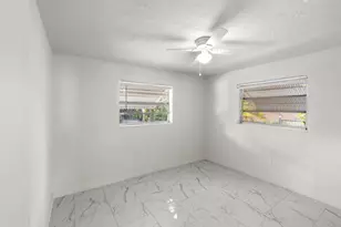 621 N 71st Ave, Hollywood, FL 33024 - Photo 20