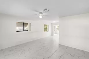 621 N 71st Ave, Hollywood, FL 33024 - Photo 10