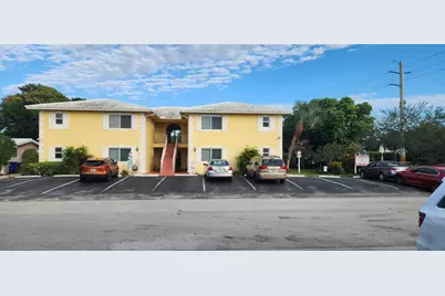 1420 SE 4th Avenue SE #2, Pompano Beach, FL 33060 - Photo 2