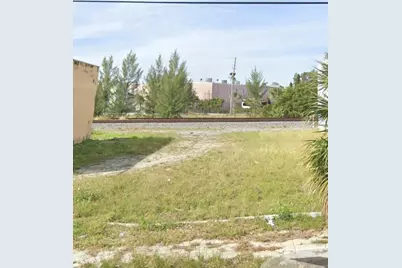 2731 Pinewood Avenue, West Palm Beach, FL 33407 - Photo 1