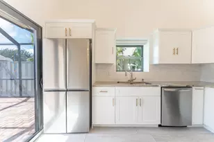 302 Summerwinds Ln, Jupiter, FL 33458 - Photo 4