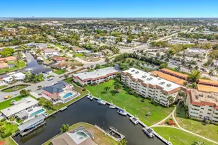 4277 Mariner Way, Fort Myers, FL 33919 - Photo 2