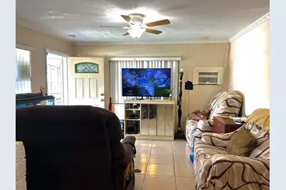 925 W 3rd Street, Riviera Beach, FL 33404 - Photo 6