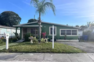 925 W 3rd St, Riviera Beach, FL 33404 - Photo 2