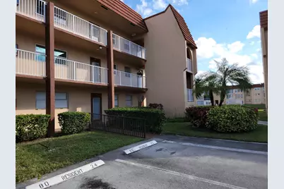 8950 Sunrise Lakes Boulevard #112, Sunrise, FL 33322 - Photo 4