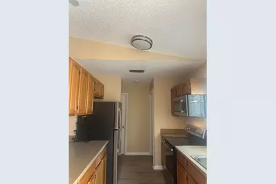 27 Kensington Lane, Boynton Beach, FL 33426 - Photo 4