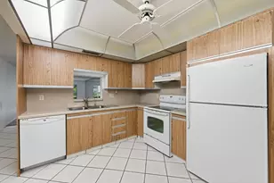 3101 Portofino Point, Coconut Creek, FL 33066 - Photo 2