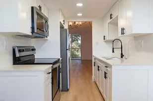 3121 NW 47th Terrace, Lauderdale Lakes, FL 33319 - Photo 10